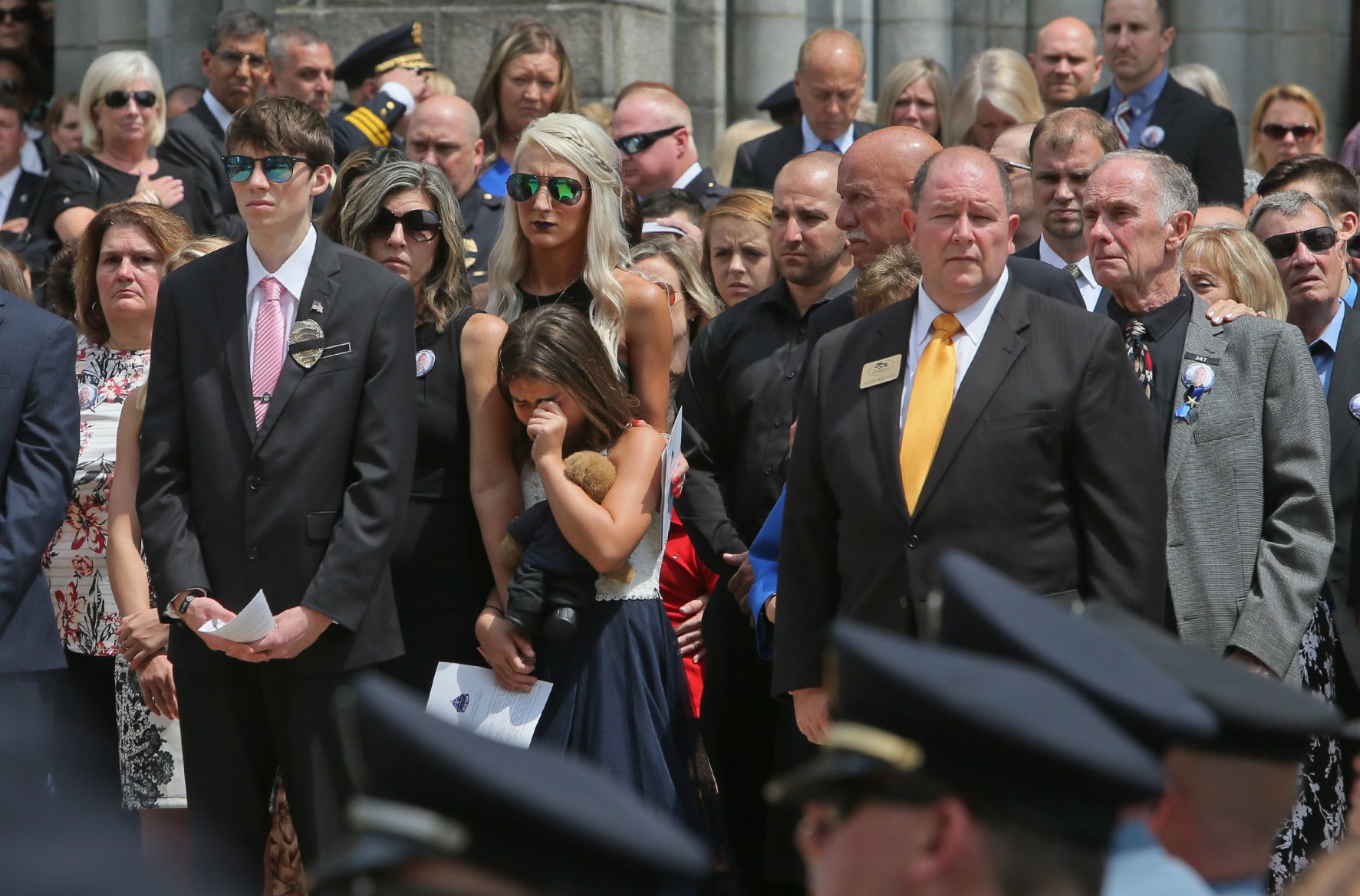 Hundreds of police officers honor Michael Langsdorf